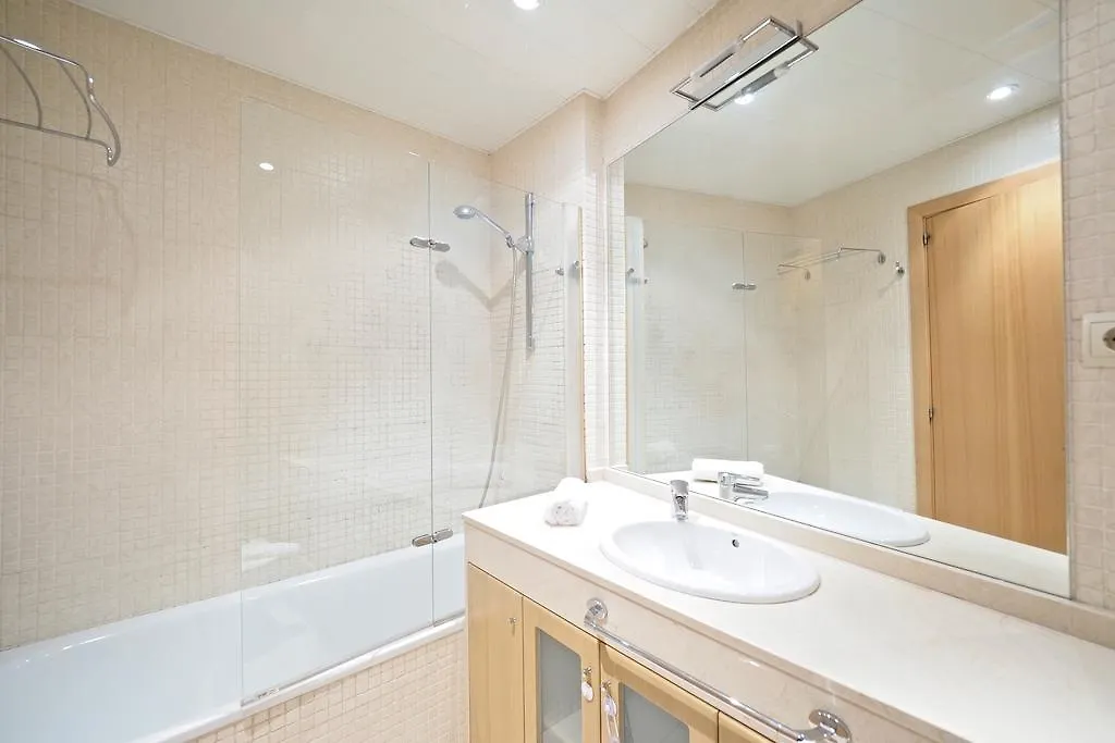 Suites Barcelona Park Gueell ספרד